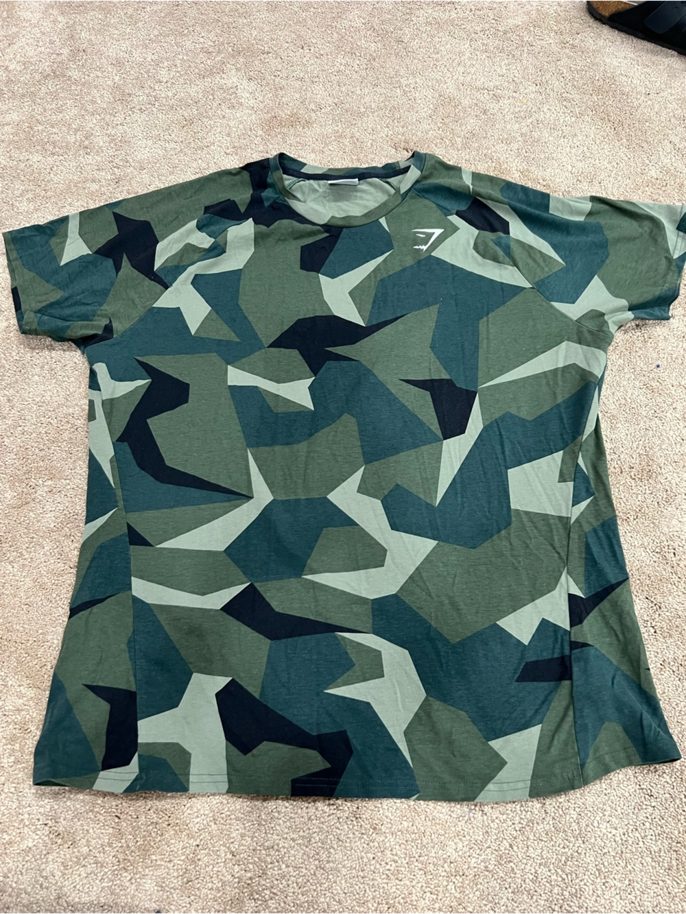 Gymshark Men’s Green Camouflage Athletic Tee